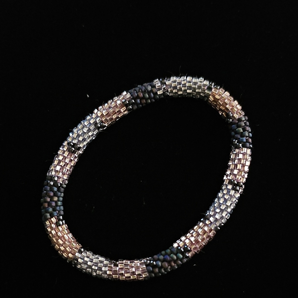 L&L Braclet - Picture 2 of 4
